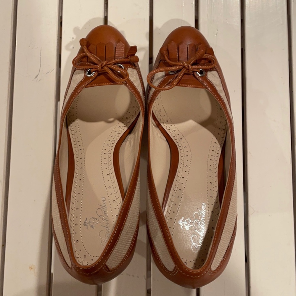 Brooks Brother leather and linen fabric heels 8